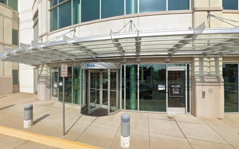 371254 robinsons law 768x480