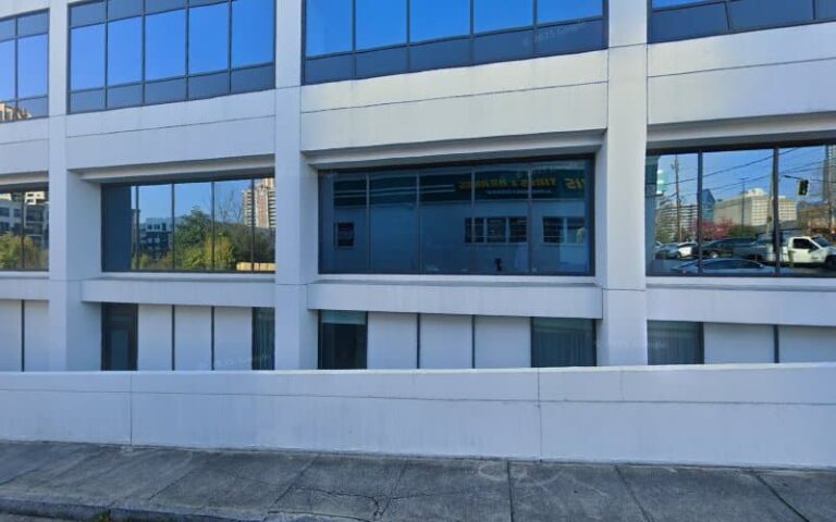 371537 rockwell rene 768x480