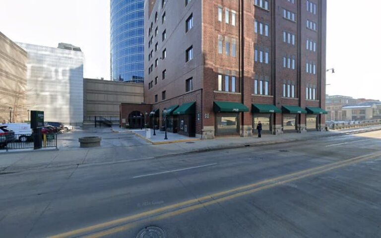 371652 roden ronald e 768x480