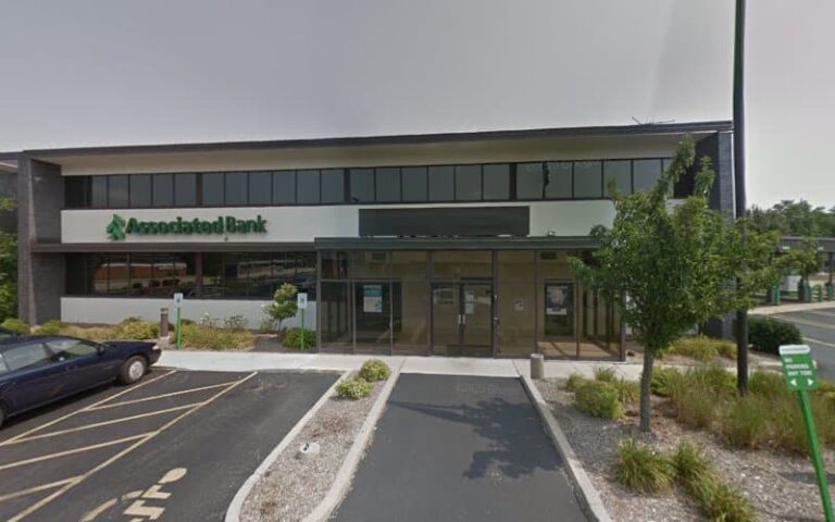 372106 roger c pyzyk law offices 768x480