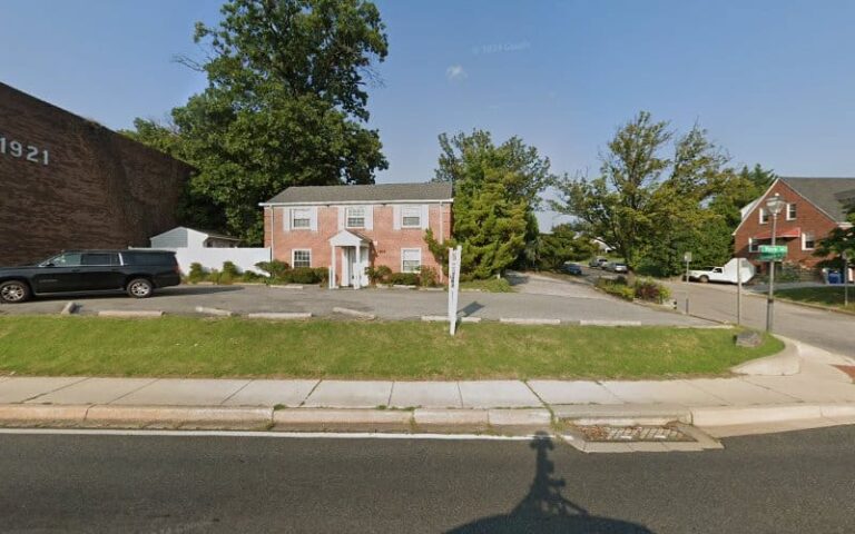 372200 roger r munn jr law office 768x480