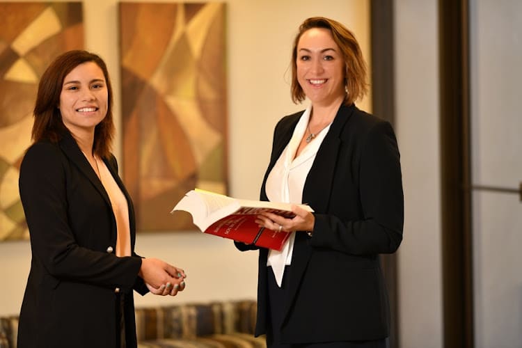 372524 roife law group