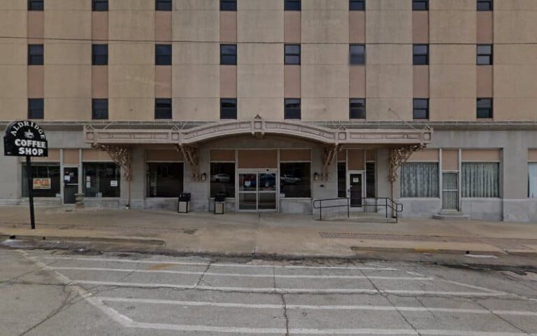 372663 rollins robin 768x480