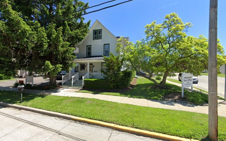372903 rominski law office 768x480