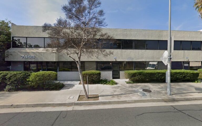 373738 roschko roschko 768x480