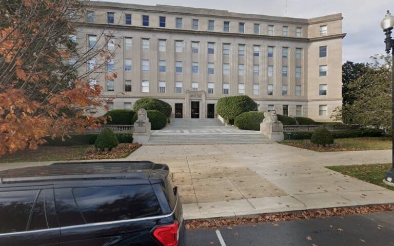 373797 rose jonathan c 768x480