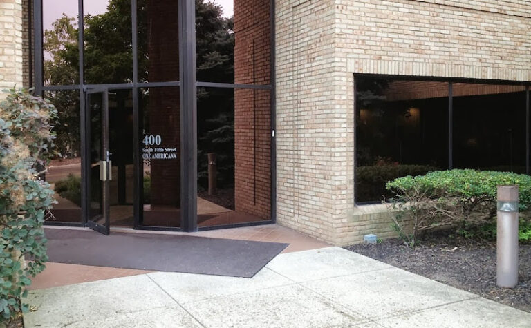 374181 rosenberg neil w 768x475