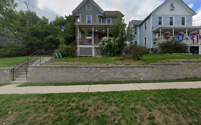 374398 rosenwasser stewart a 768x480