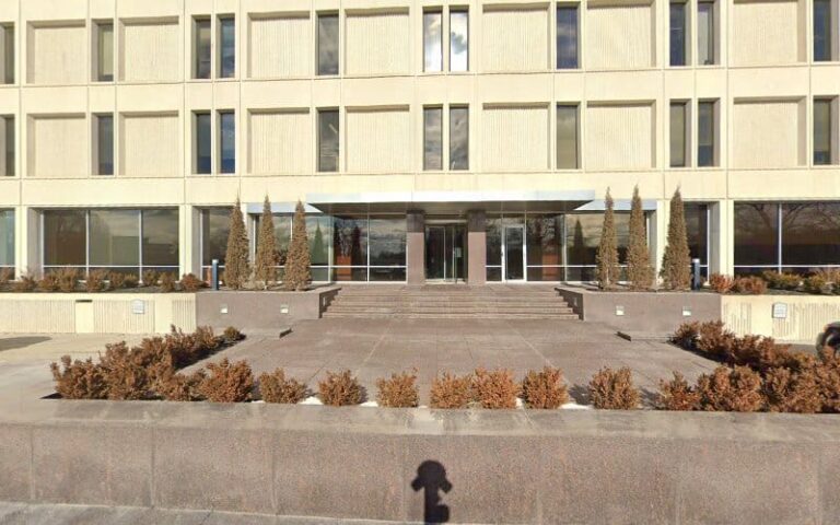 374576 ross gardner 768x480