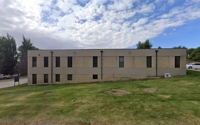 374608 ross l. sundeen 768x480