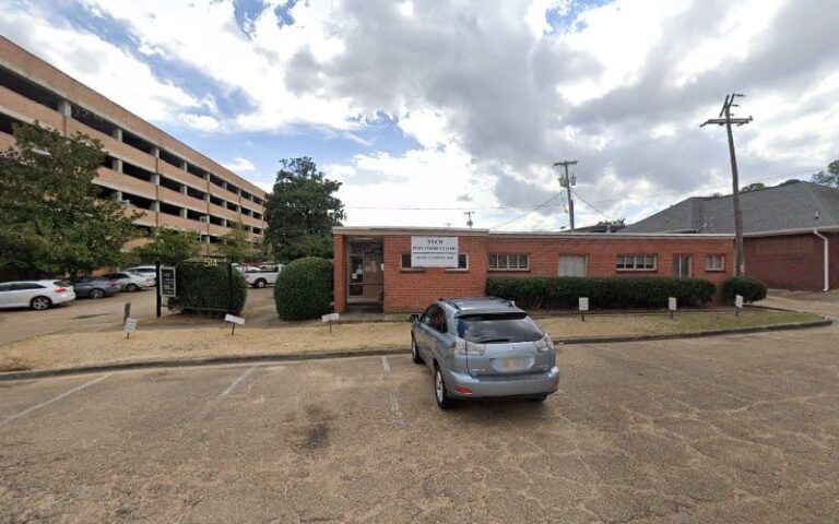 374647 ross lisa m 768x480