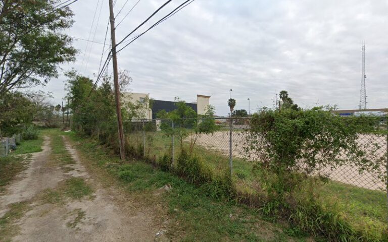 37483 attorney abogado 768x480