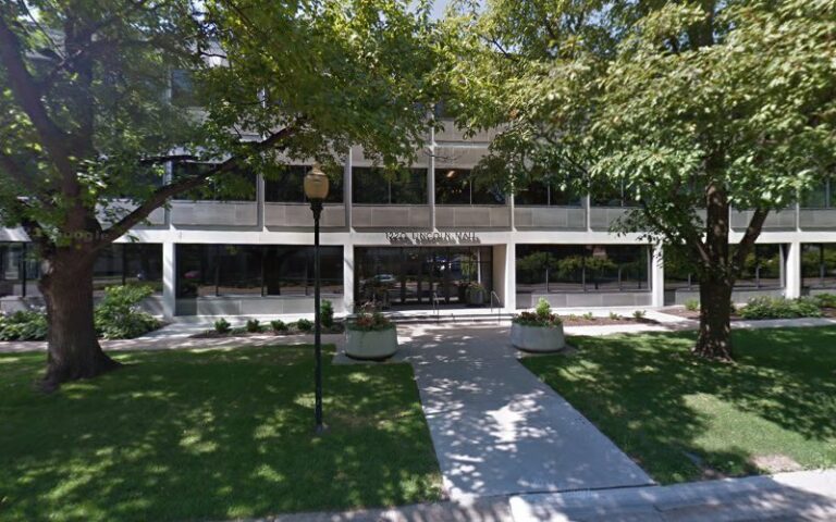 374880 roth brad 768x480