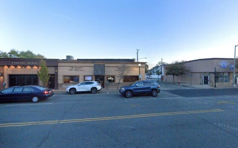 374975 rothberg russell 768x480