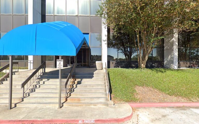 37570 auto wreck injury lawyer 768x480