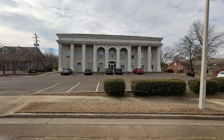 376453 runger curtis a 768x480