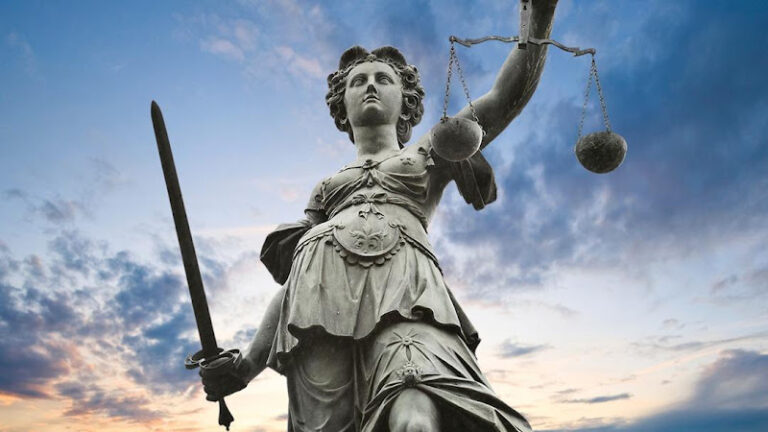 376947 russell smith insurance law offices 768x432