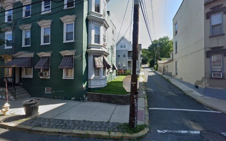 377087 russo russo light llc 768x480