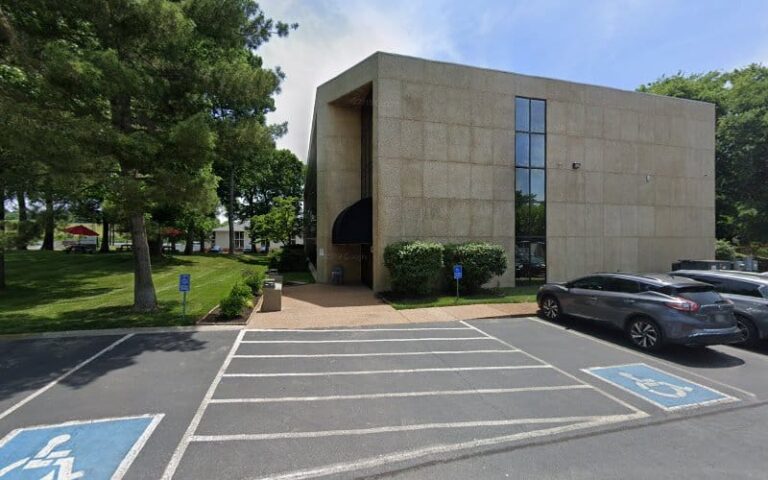 377177 rutherford demarco 768x480