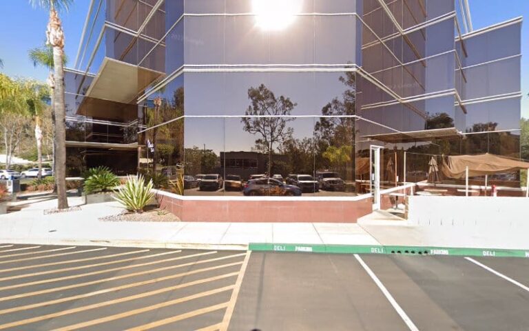 378657 sakata clifford 768x480