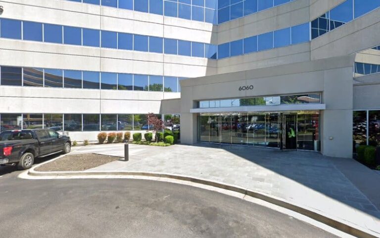 379037 salomon jason d 768x480