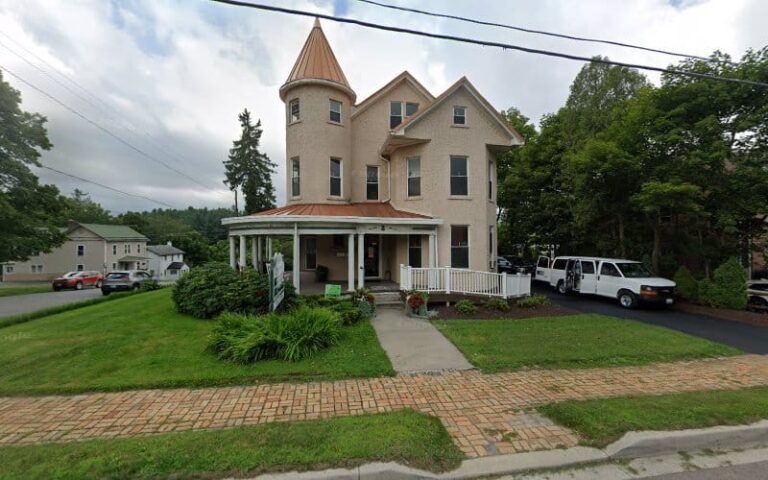 379100 saltysiak william a 768x480