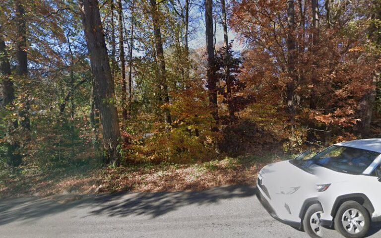 379300 sam levine law office 768x480