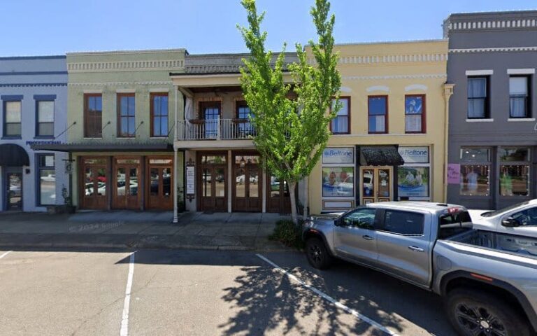 380702 sansing jeannie 768x480