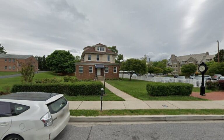 380712 sansone lisa j 768x480