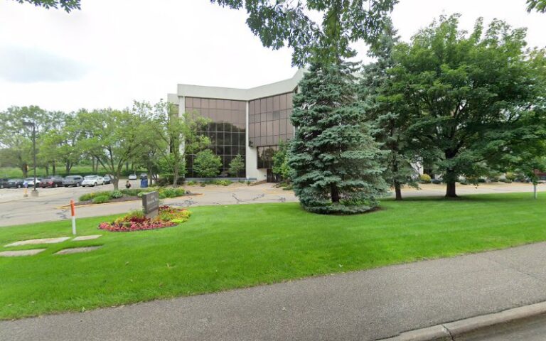 380847 santiago legal abogada mn 768x480