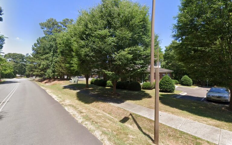 381573 sattlawnc 768x480