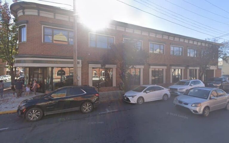 381961 sayre floyd kin 768x480