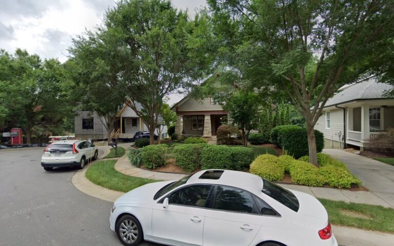 382414 scheer julia 768x480