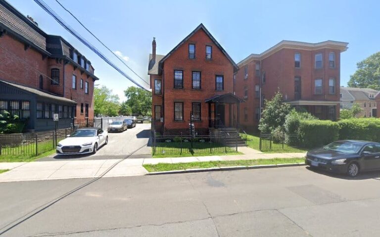 382947 schlesinger julian 768x480