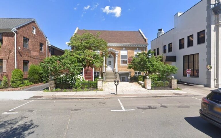 383406 schoen strassman 768x480