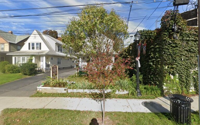 383613 schrade heinrichs 768x480