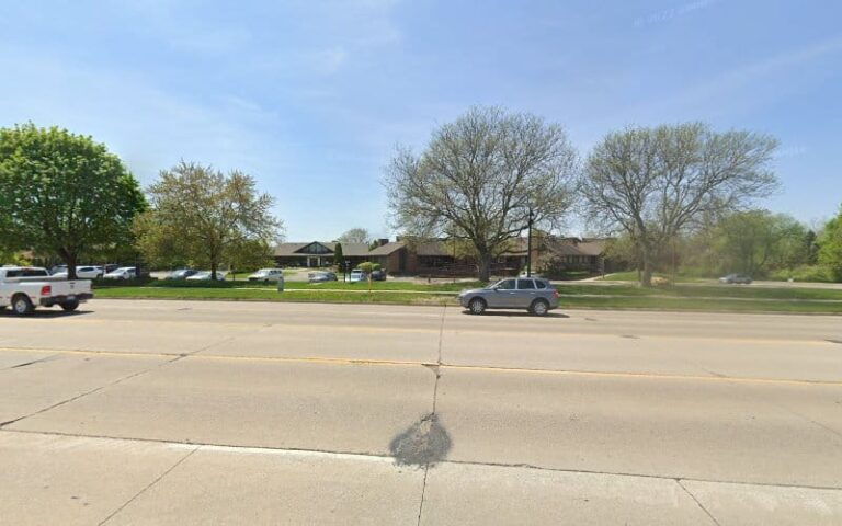 383635 schram behan 768x480