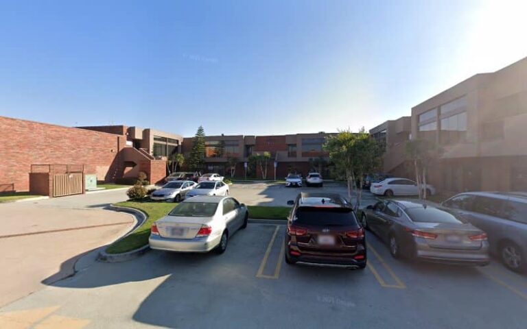 385797 seamus law 768x480