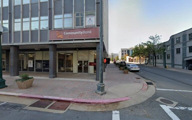 386712 self law firm 768x480