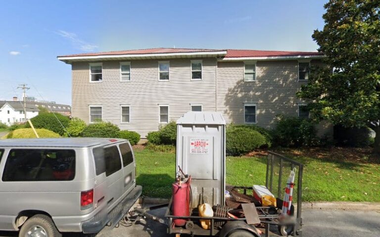 387189 sergovic ellis 768x480