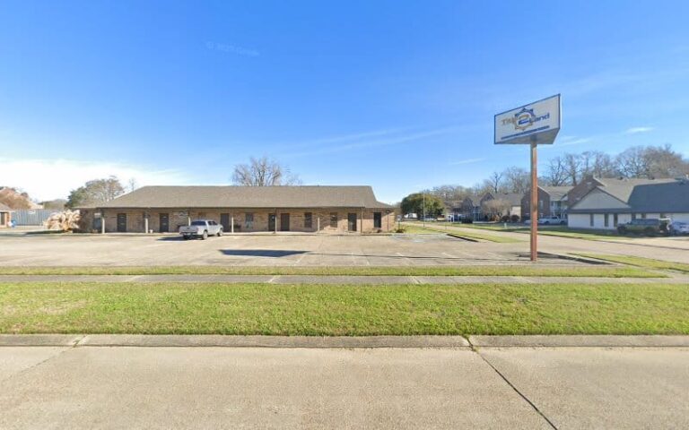 387296 service law firm llc 768x480