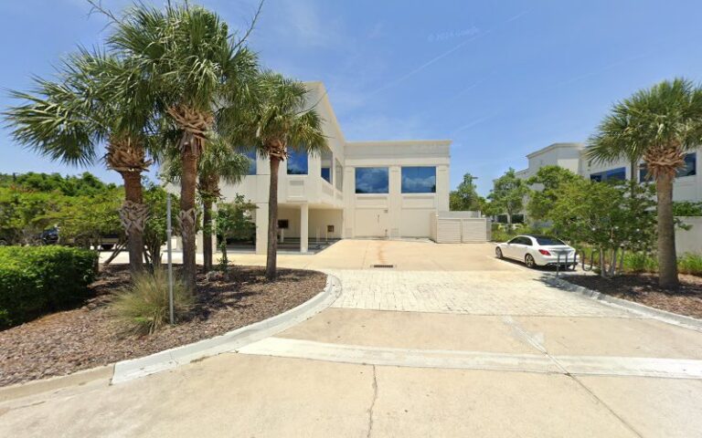 387405 seth b. dempsey 768x480