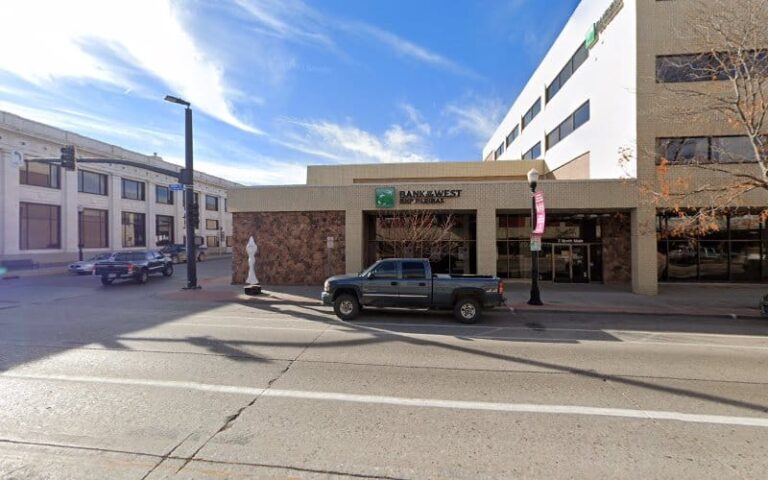 387490 seth shumaker attorney at law 768x480