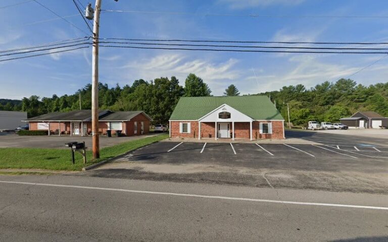 387733 sexton c patrick 768x480