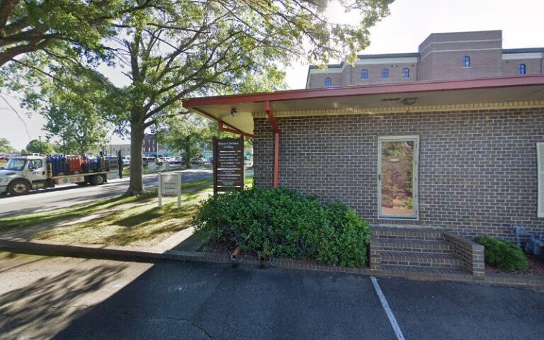 388911 sharpe benny s 768x480