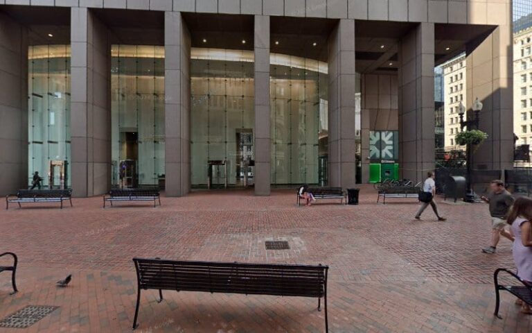 389405 sheehan phinney bass green 768x480