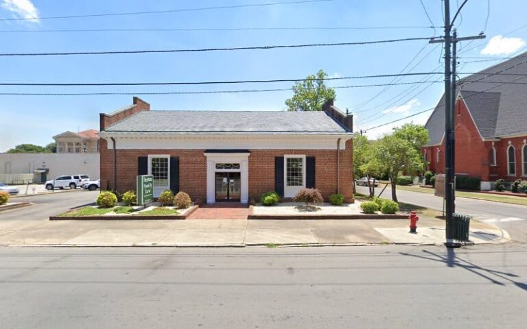 389609 shelby duffy benton 768x480