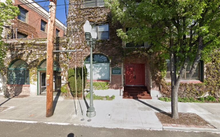 390791 shlesinger devilleneuve attys bell john 768x480