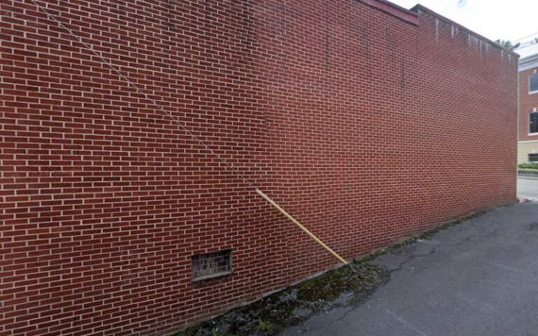 390980 short law firm 768x480