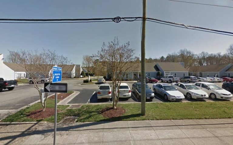 390986 short short telstead kerr 768x480